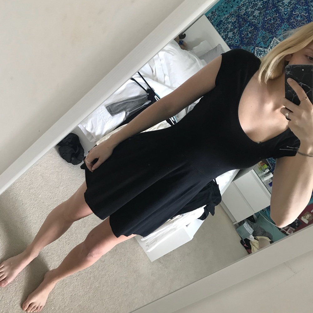 Black American Eagle Cap Sleeve Dress